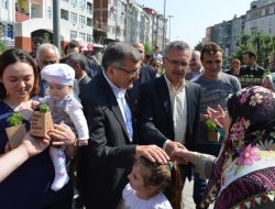 05.05.2012 / Zeytinburnu Belediyesi Fesleğen Dağıtımı